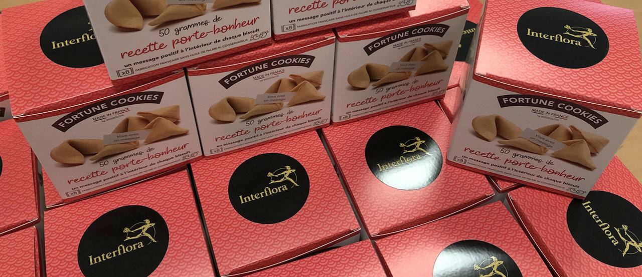 Boîtes de fortune cookies porte-bonheur personnalisés pour votre enseigne